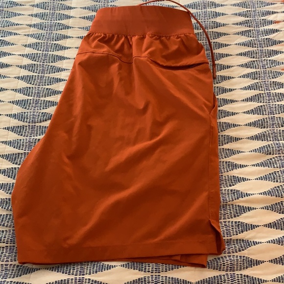 Lululemon THE shorts 7” inseam - Picture 3 of 4